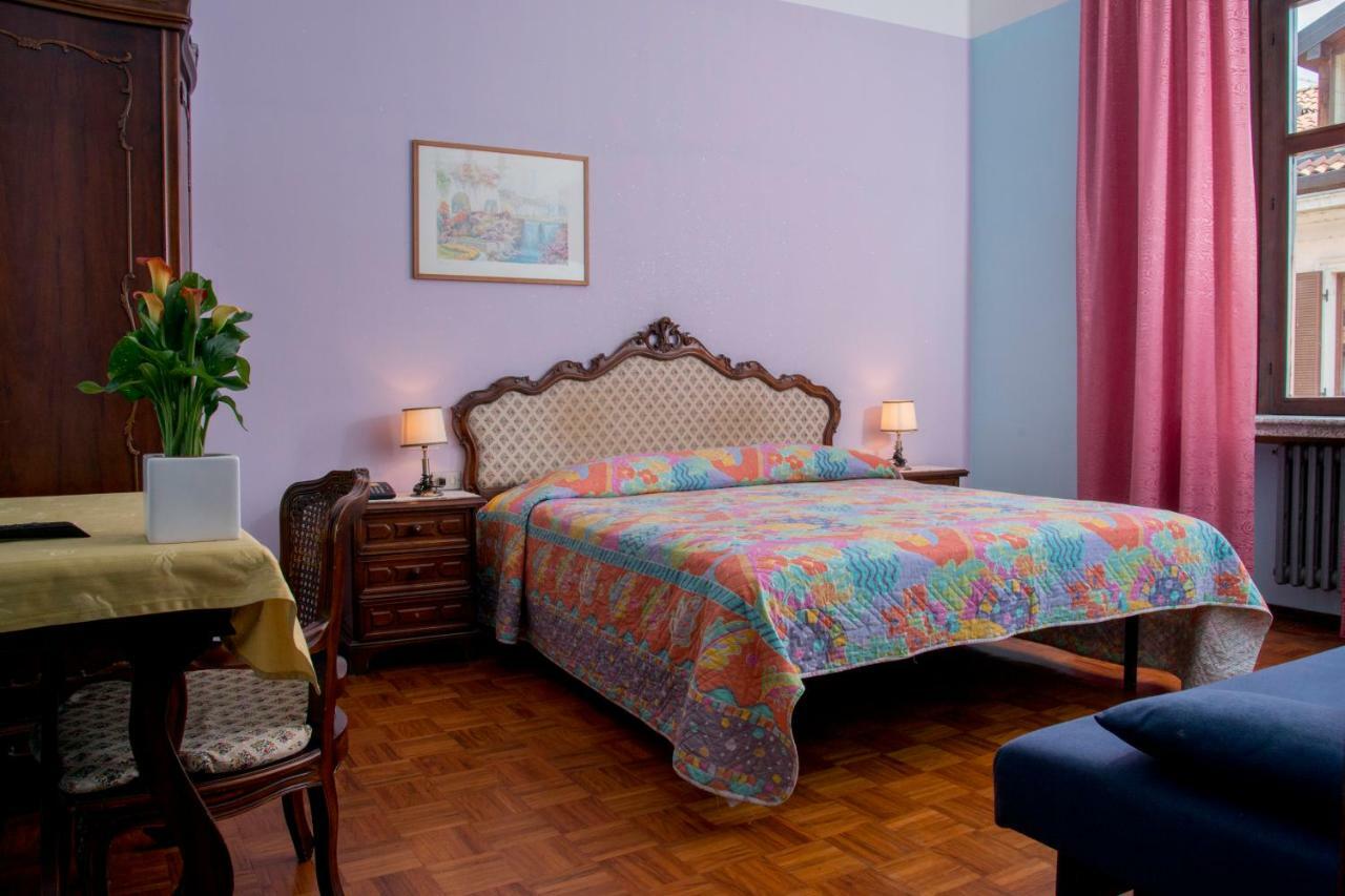 ארונה Hotel Florida מראה חיצוני תמונה